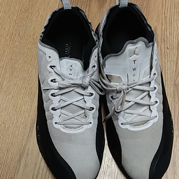 100 - Picture 3 of 3